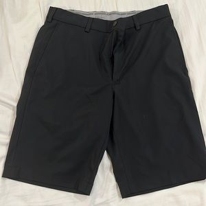 Walter Hagan Men’s Perfect 11 Golf Shorts